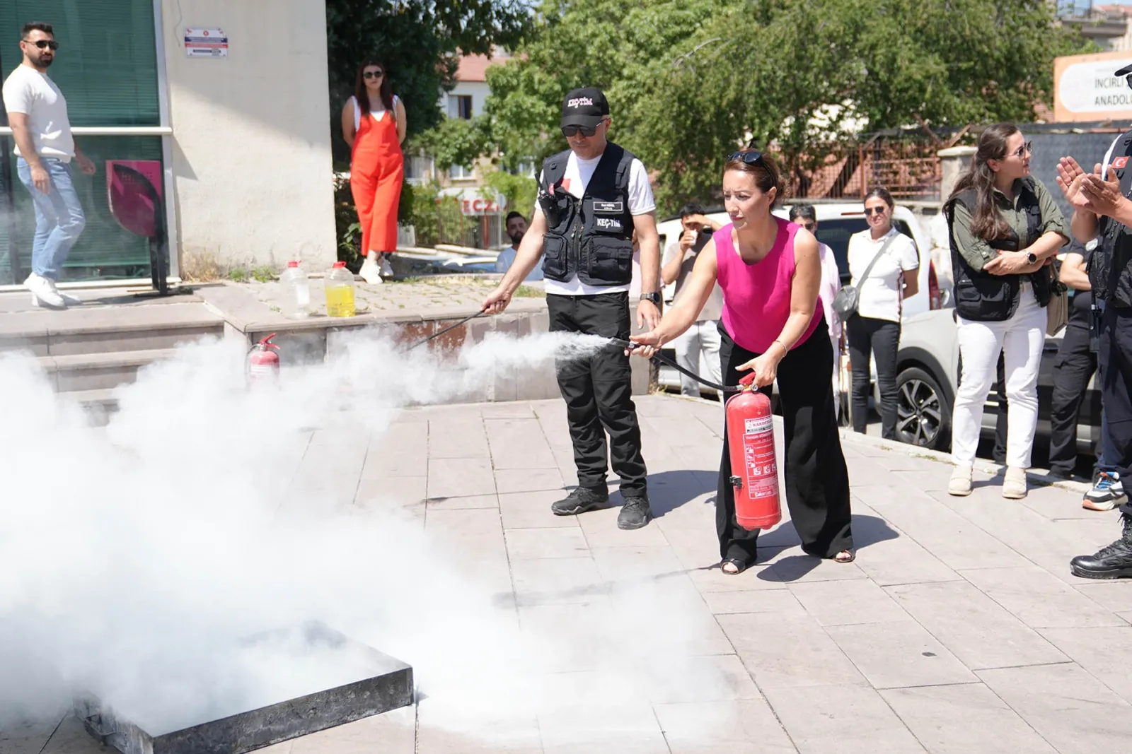 Ankara Keçiören'de personele afet ve yangın eğitimi