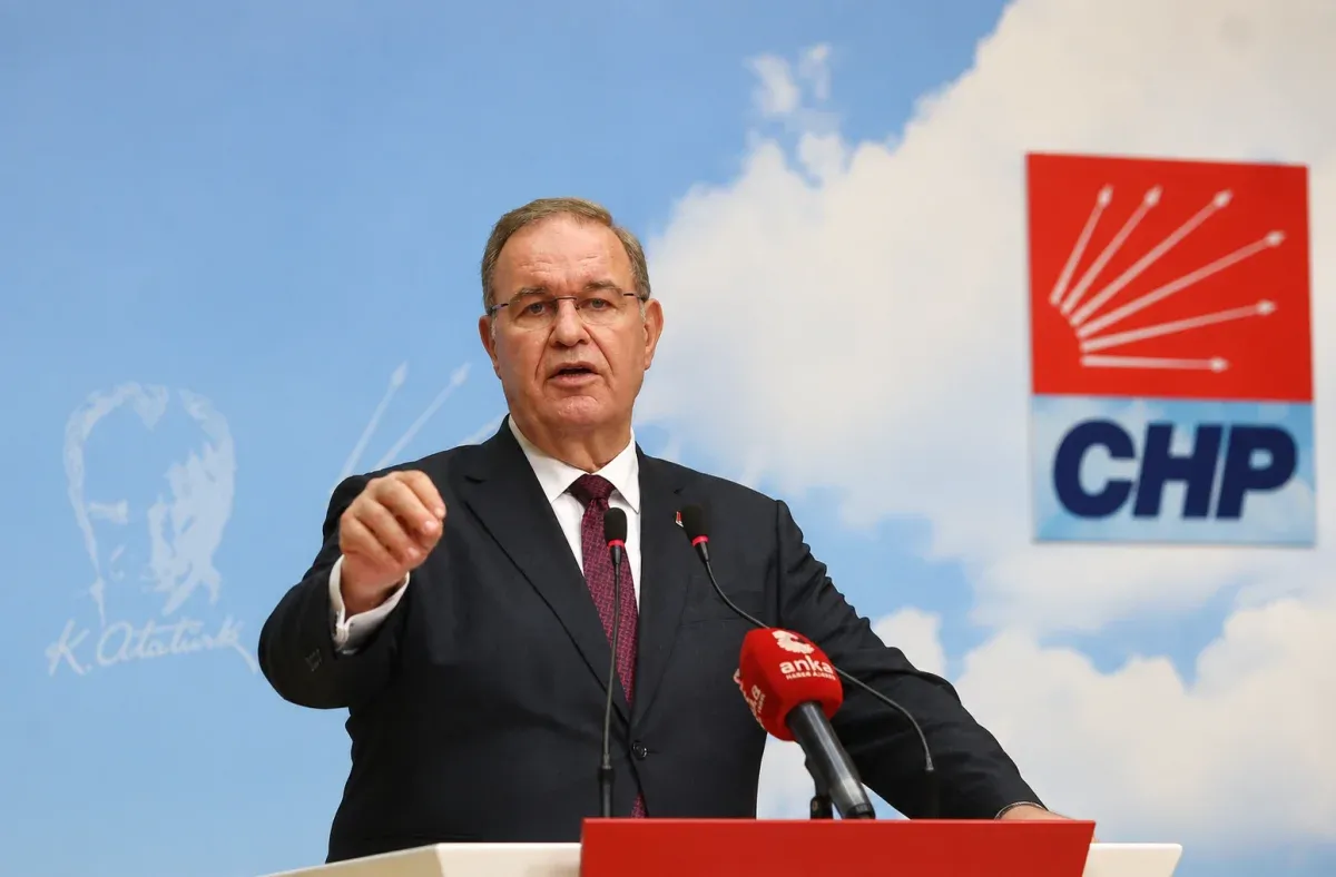 CHP TBMM Grubu'nda yeni yönetim belirlendi: Faik Öztrak Grup Başkanı oldu