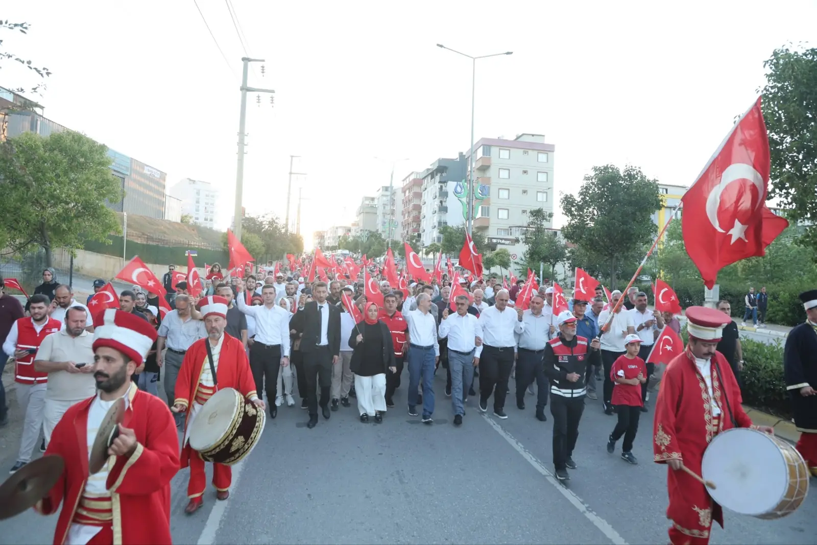 Kocaeli Çayırova 15 Temmuz’da tek yürek oldu