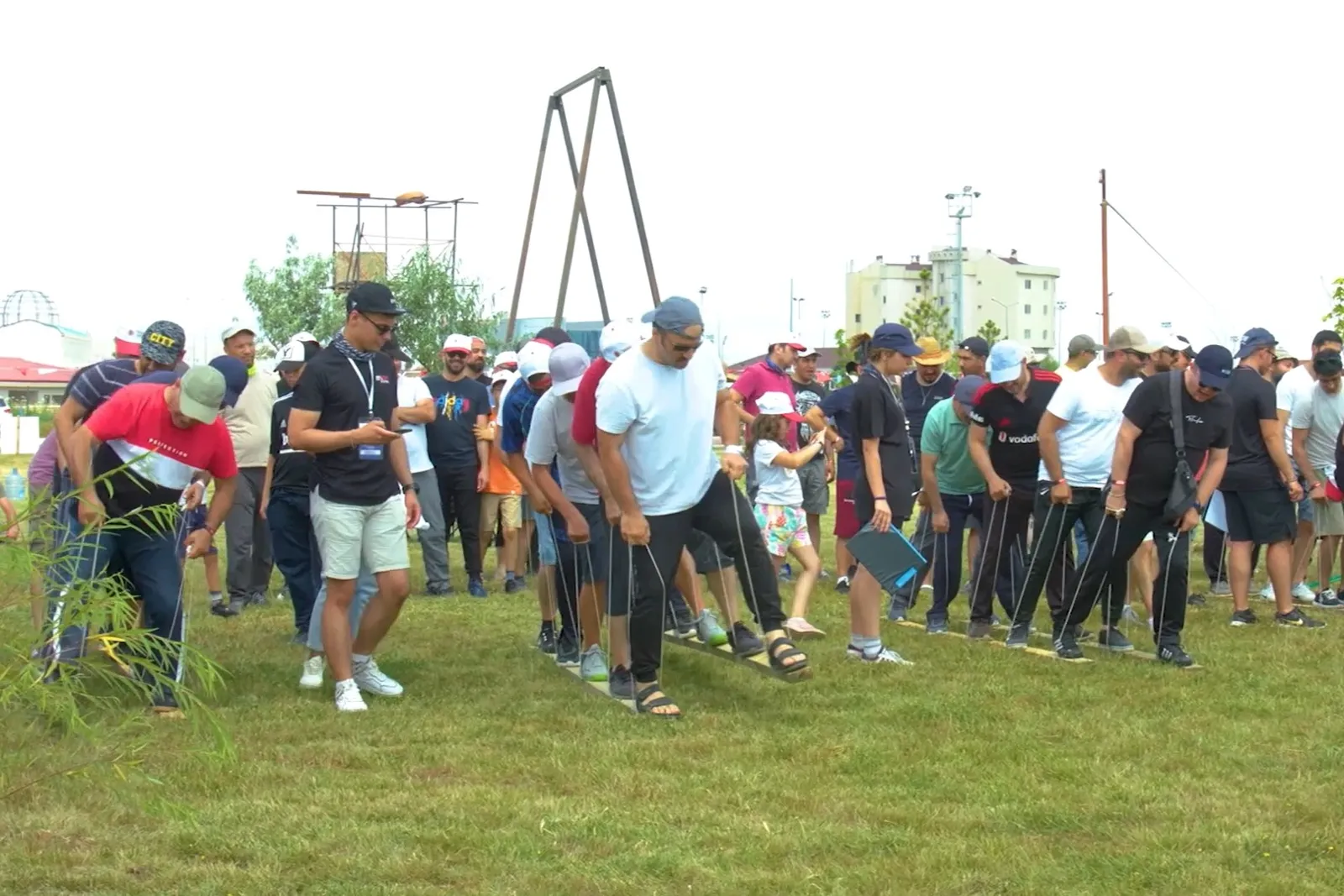Afyonkarahisar'da aileler doğayla buluşuyor