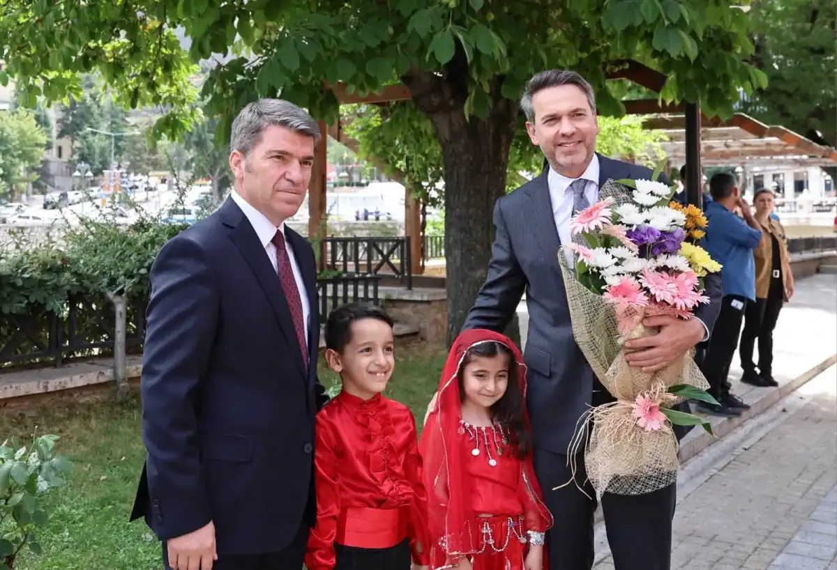 Enerji ve Tabii Kaynaklar Bakanı Alparslan Bayraktar Amasya'da