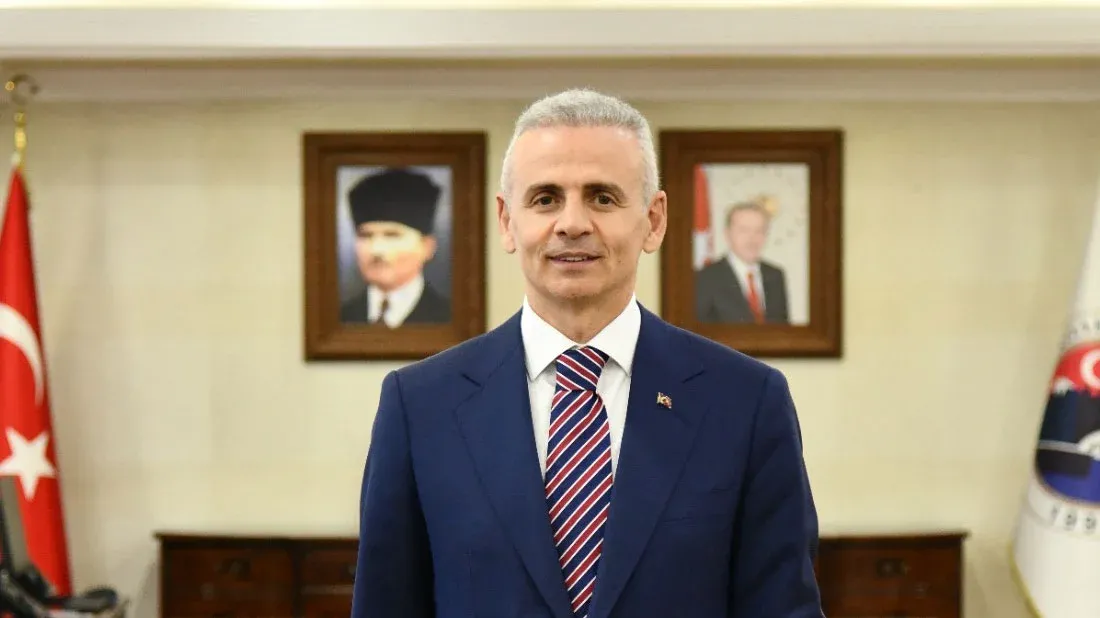 Ardahan Valisi Mehmet Fatih Çiçekli görevden alındı, yeni Vali Ömer Hilmi Yamlı oldu