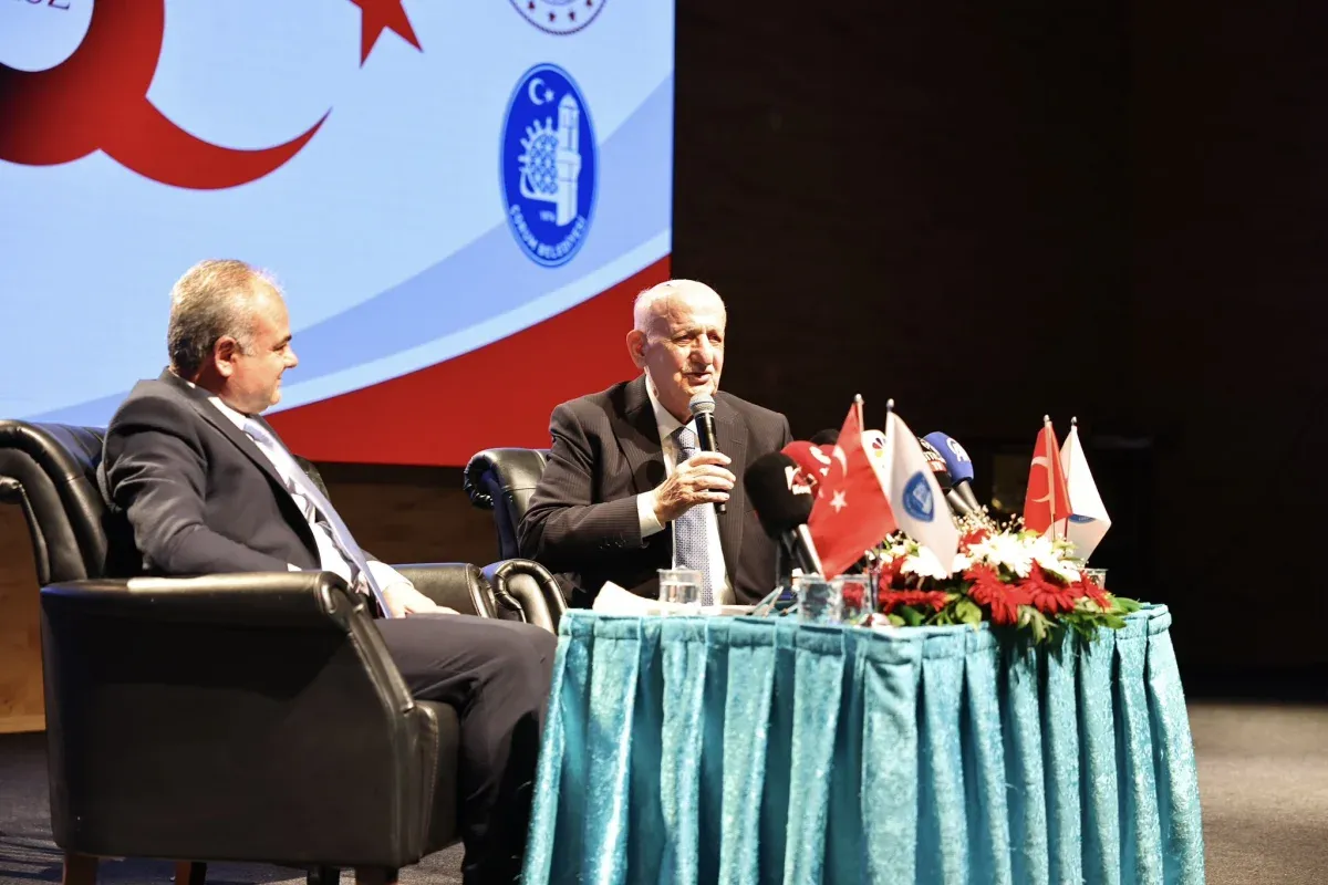 İsmail Kahraman Çorum'dan Konuştu: "15 Temmuz Bir Darbe Değil, İşgal Girişimiydi"