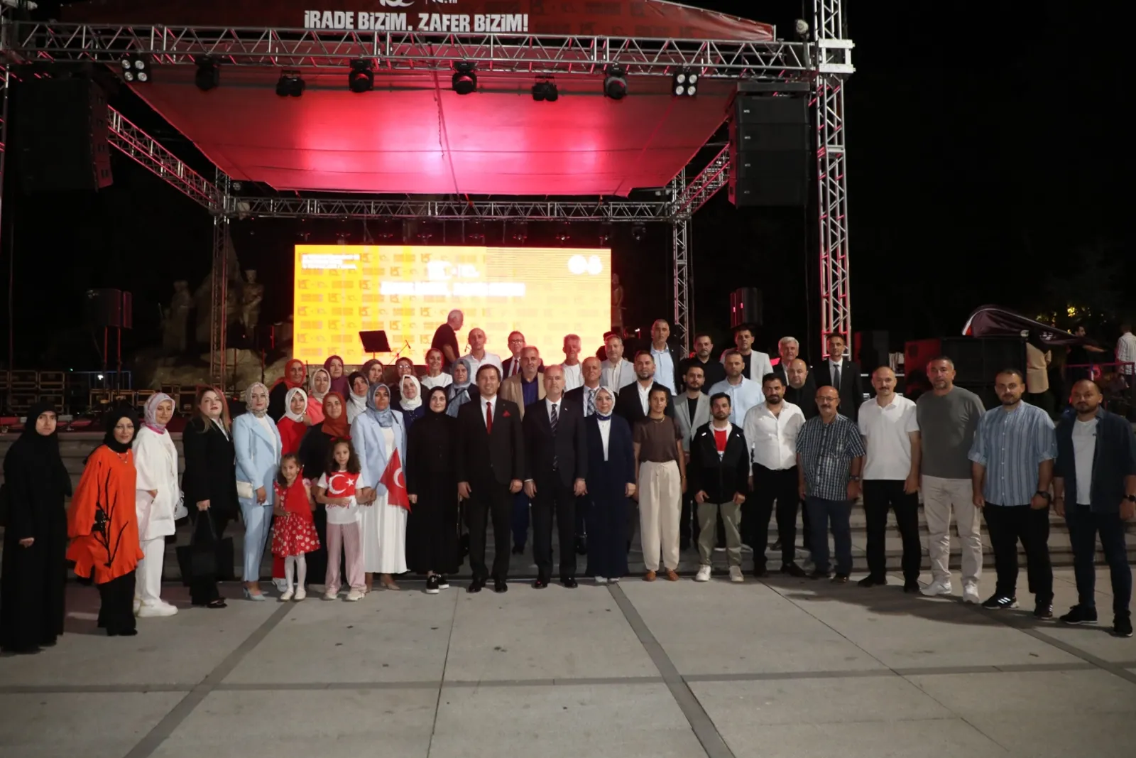 Bursa İnegöl milli irade için tek yürek oldu