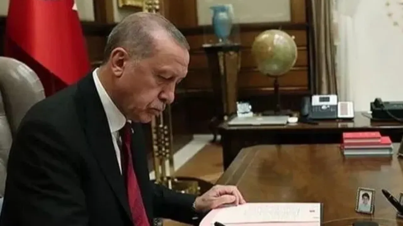 Yeni akademik birimler açıldı, bazı birimler kapatıldı