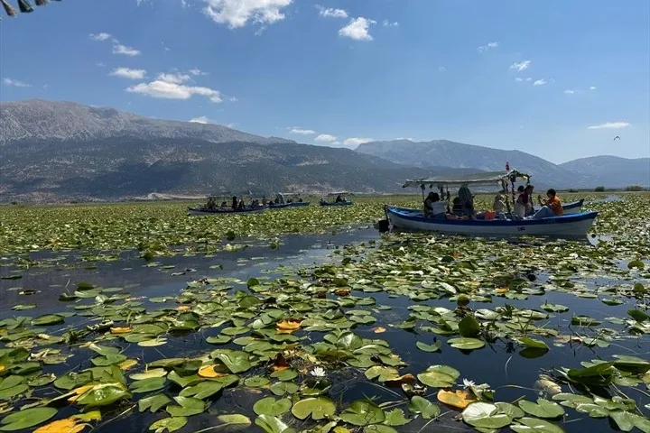 Denizlili okuma yazma öğrenen kadınlar keşif yolculuğunda