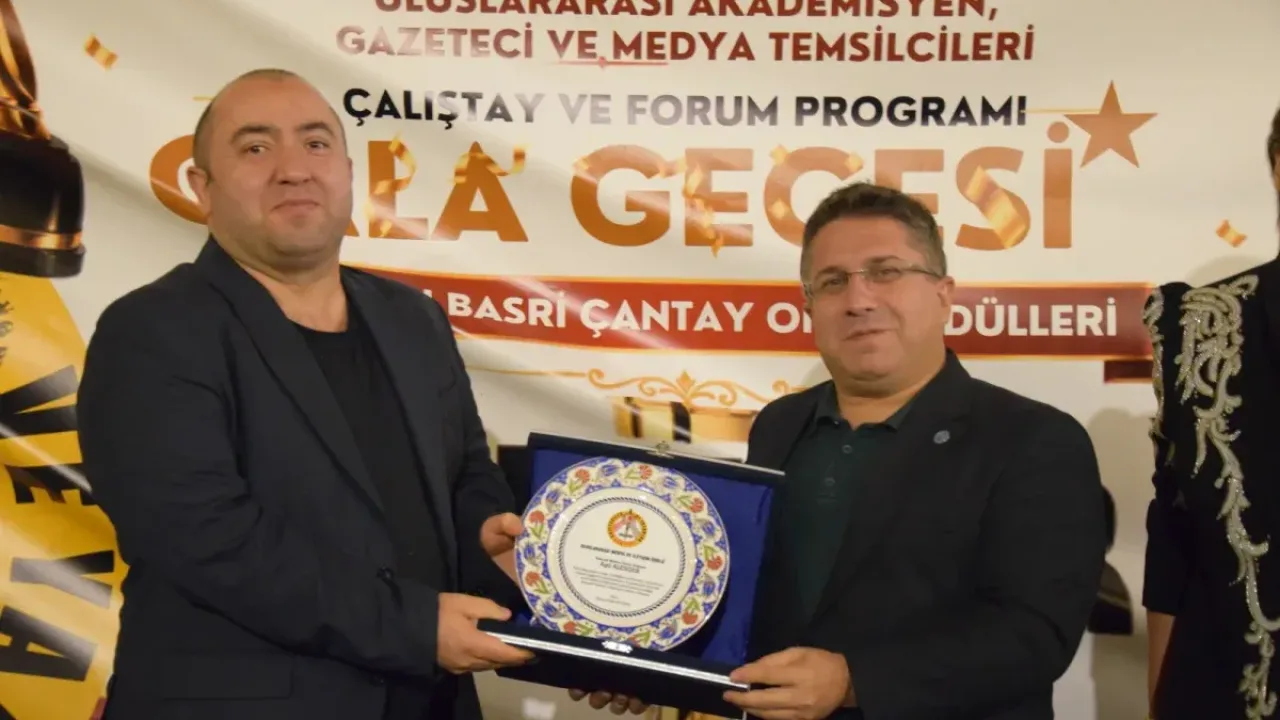 Agil Alesger’e Uluslararası Medya Ödülü Verildi