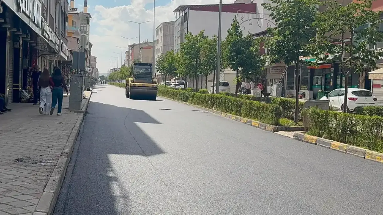 Ağrı Caddesi modern yüzüne kavuştu