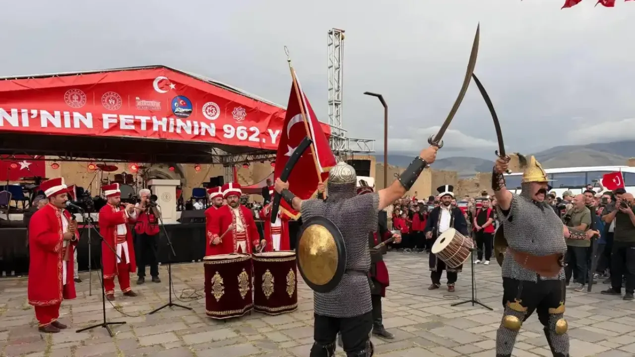 Ani'nin fethinin 962. yılı görkemli etkinliklerle işaretlendi
