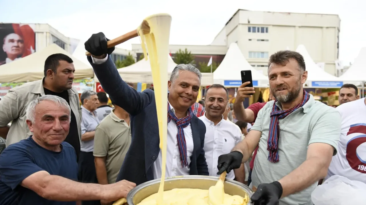 Muratpaşa Meydanı'nda 10. Yöreler Renkler Festivali başlıyor