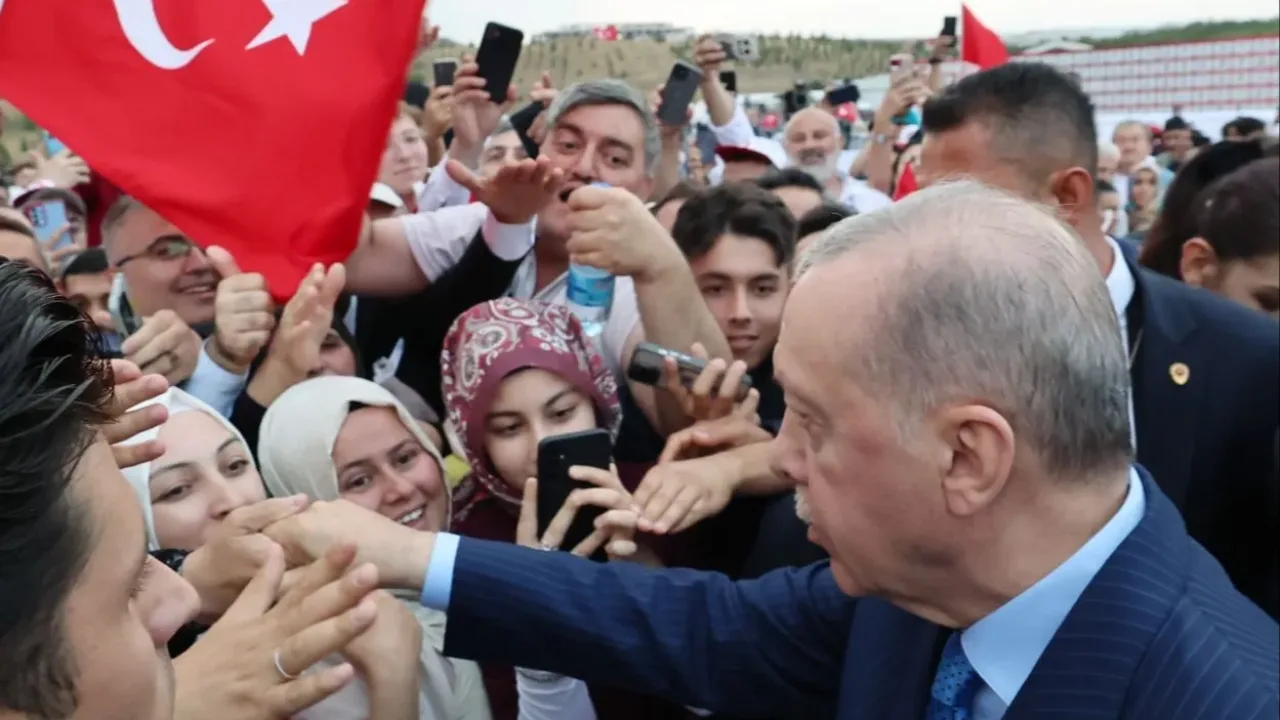 Bakan Çiftçi'den Erdoğan'a yöneltilen eleştirilere yanıt