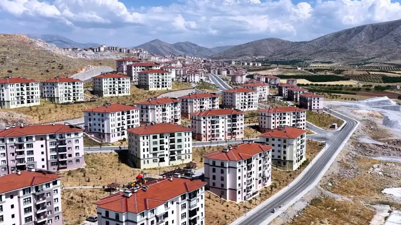 Bakan Kurum: Teslim edilen her yuvada güven var