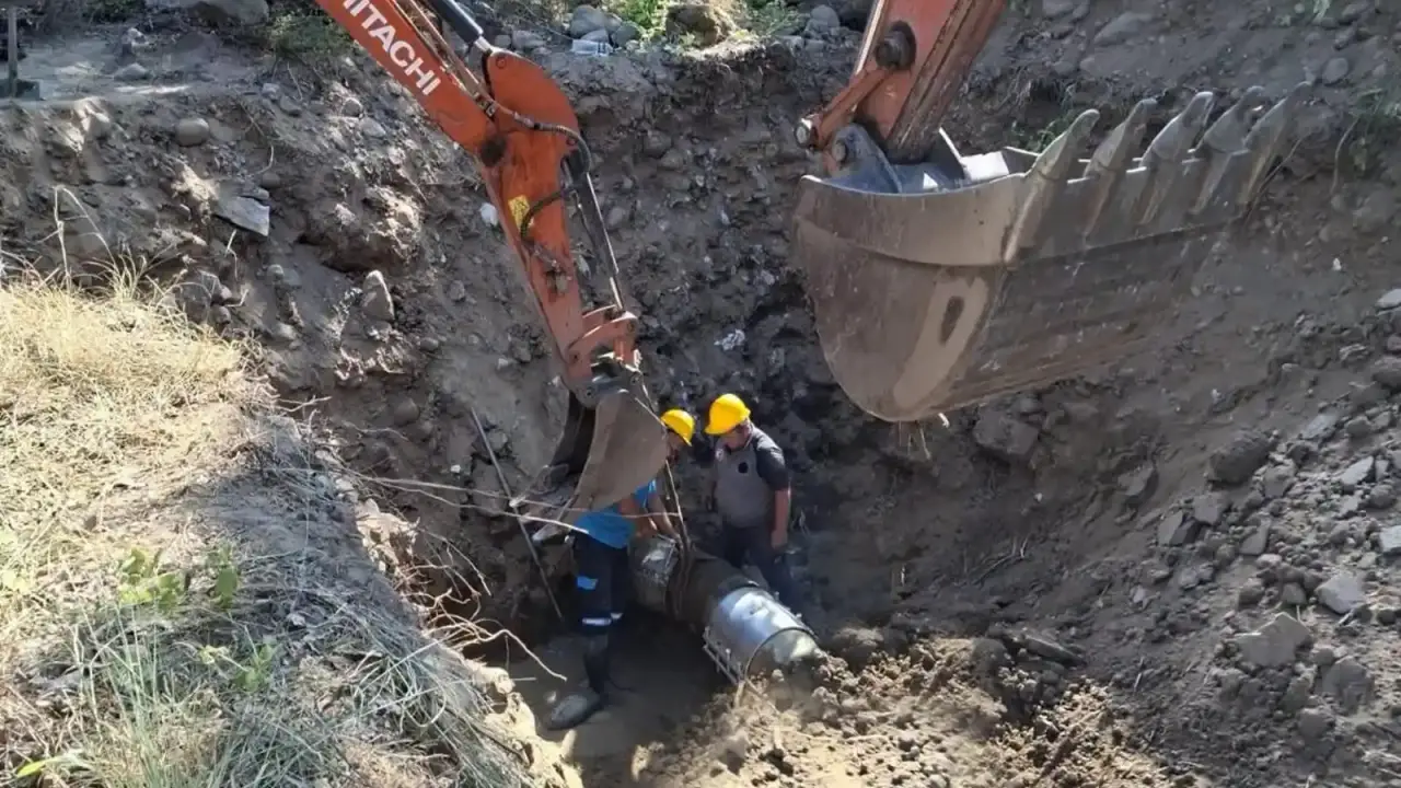 Balıkesir'de 40 yıllık içme suyu hattında bakım ve onarım