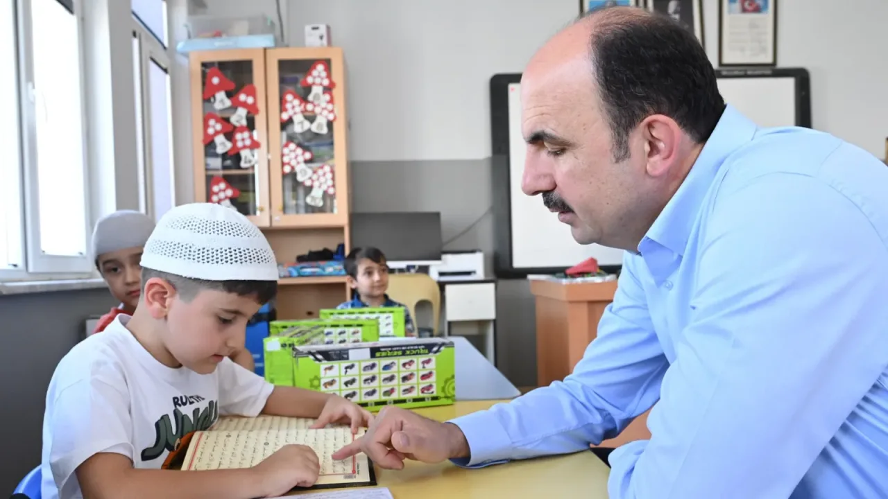 Başkan Altay, Halit Eroğlu Kur’an Kursu’nda öğrencilerle buluştu