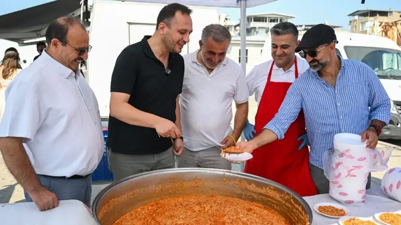 Bornova'da üretim ve dayanışma bayramı