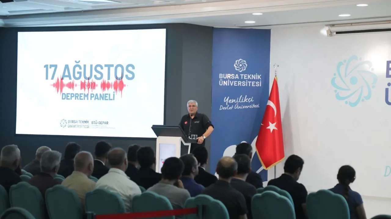 BTÜ’de 17 Ağustos Deprem Paneli gerçekleşti
