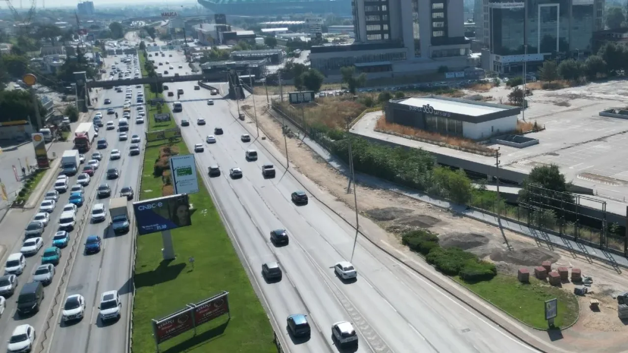 Bursa Büyükşehir’den Liman Caddesi’ne kapsamlı yenileme