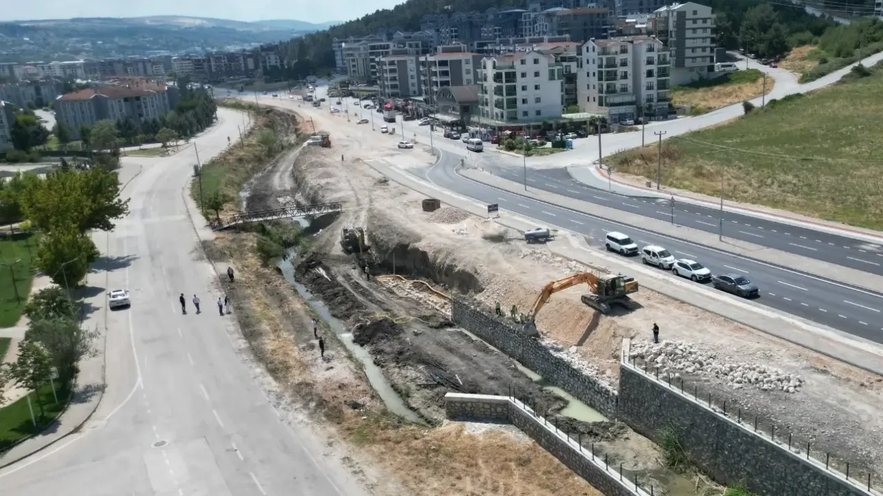 Bursa Büyükşehir’den Ürünlü Deresi’nde kapsamlı dönüşüm