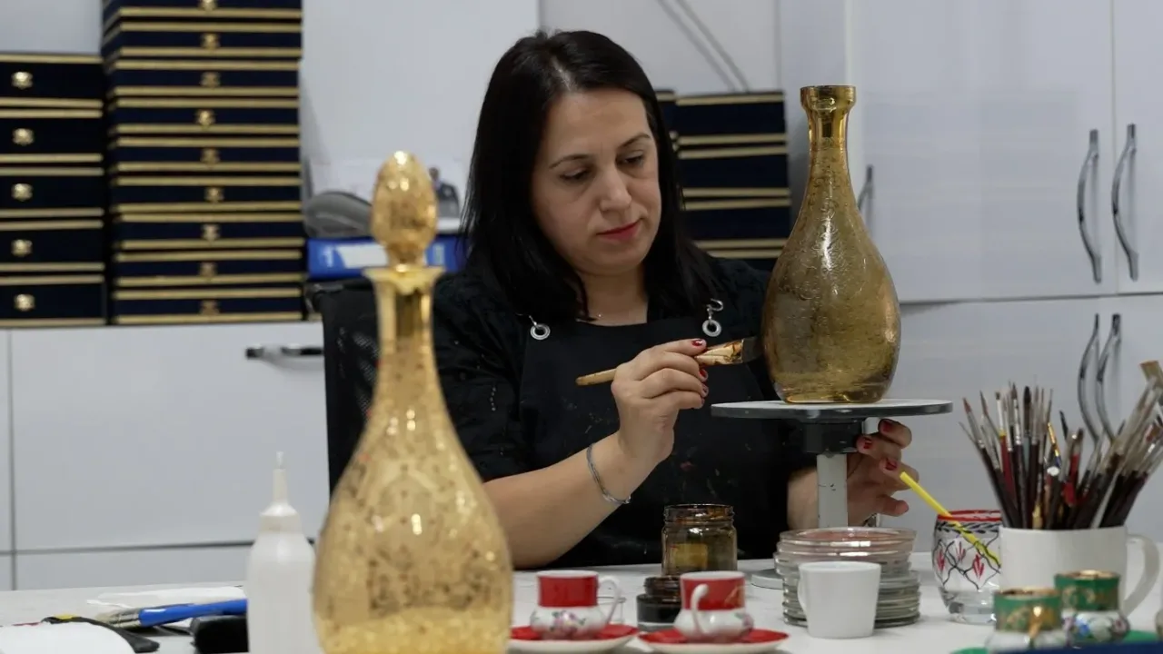 Bursa’da cam sanatı geleneksel motiflerle geleceğe taşınıyor