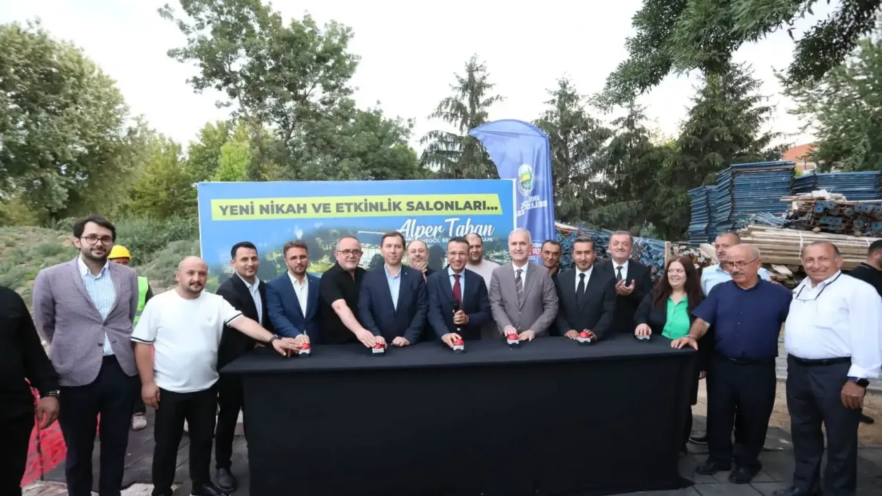 Bursa İnegöl'de Botanik Nikah Ve Etkinlik Salonlarının temeli