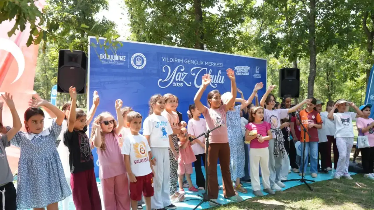 Bursa Yıldırım Gençlik Merkezi Yaz Okulu’nda mezuniyet coşkusu