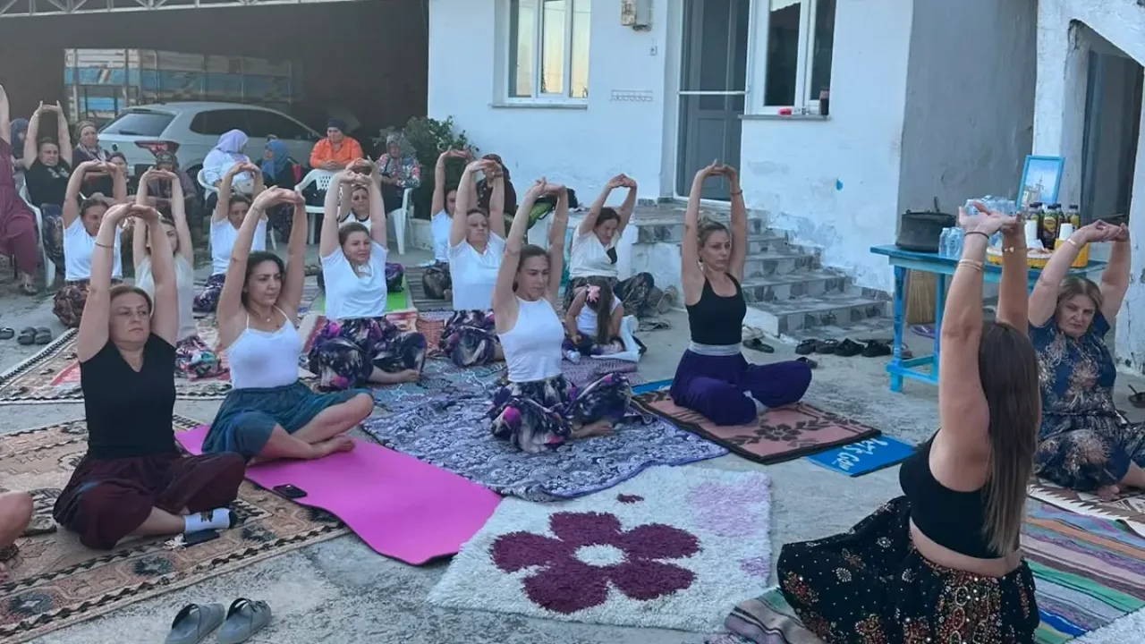Çanakkale'de Şalvarlı Yoga ile Sağlıklı Yaşam Farkındalığı