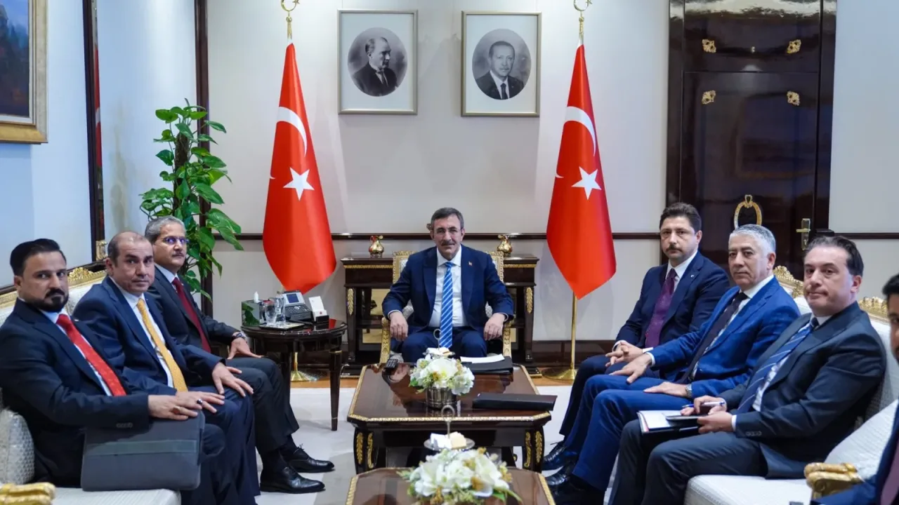Cevdet Yılmaz, Irak Yolsuzlukla Mücadele Komisyonu Başkanı ile