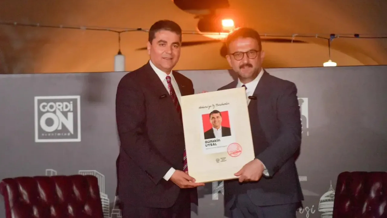 Demokrat Parti Genel Başkanı Gültekin Uysal AKK "SözOnda Deneyim