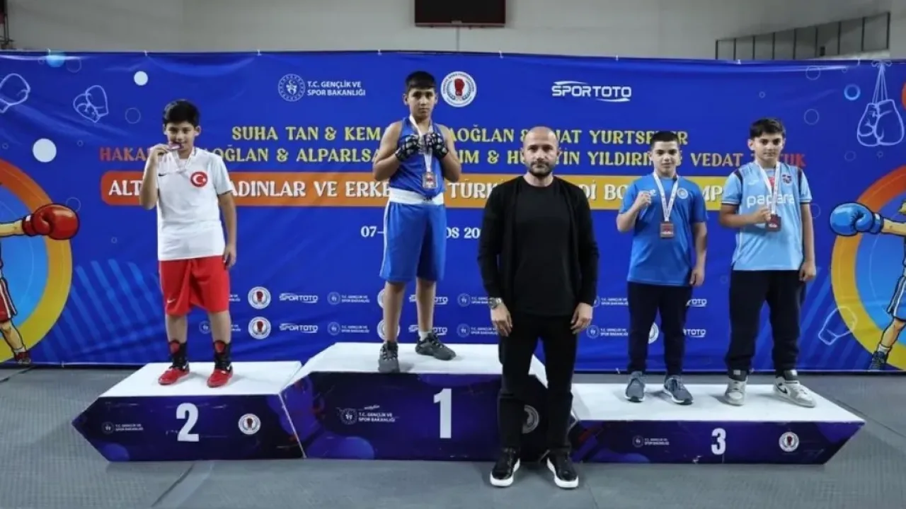 Düzceli Ömer Asaf Boks Şampiyonasında İkinci