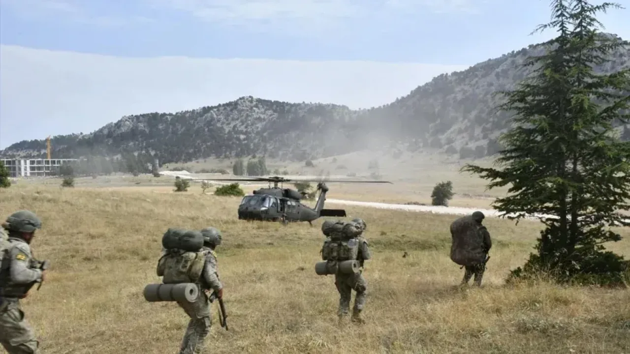 Eğirdir’de komando eğitimleri başarıyla sona erdi
