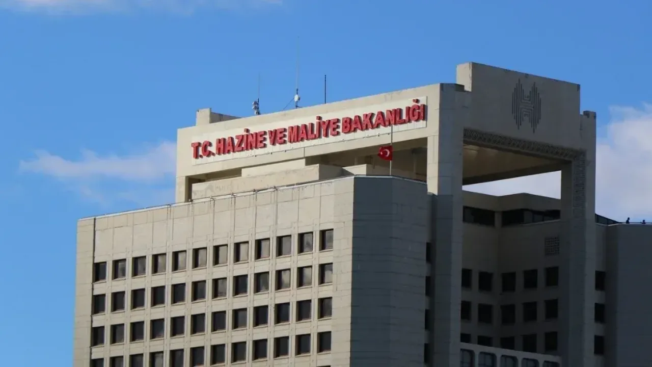 Bakanlıktan ekonomi programı değişikliği iddialarına yanıt