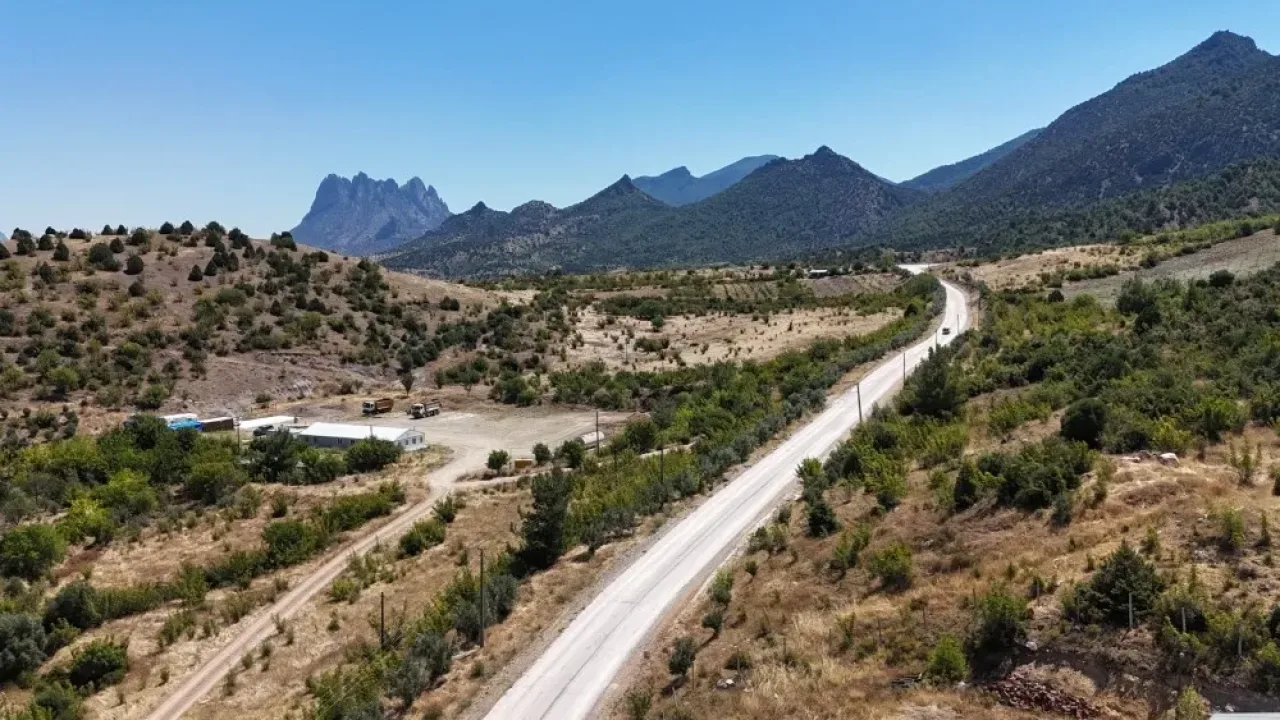 Eskişehir Büyükşehir’den kırsal mahallelere yol yatırımı