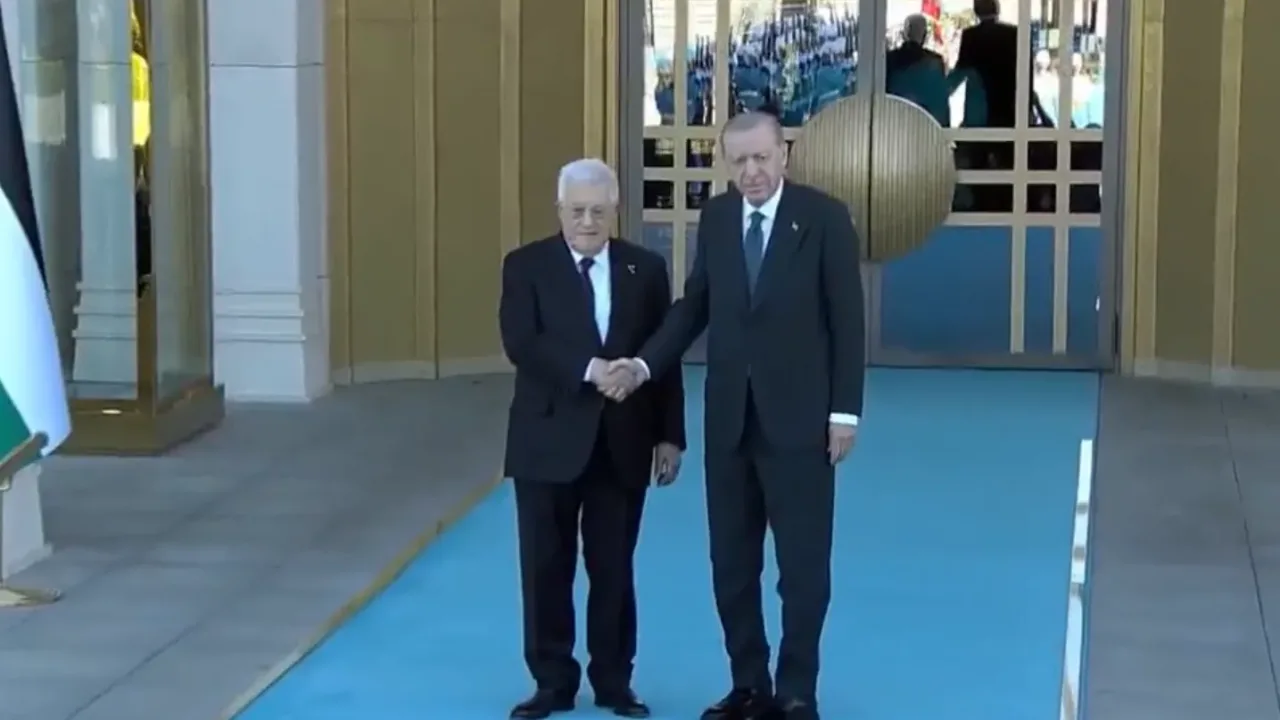 Filistin Devlet Başkanı Mahmud Abbas Başkent'te