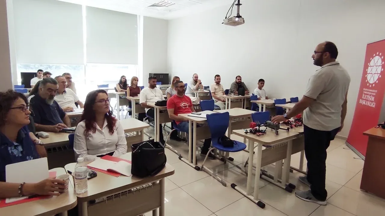İletişim Başkanlığı’ndan basın mensuplarına İHA-1 ticari pilot