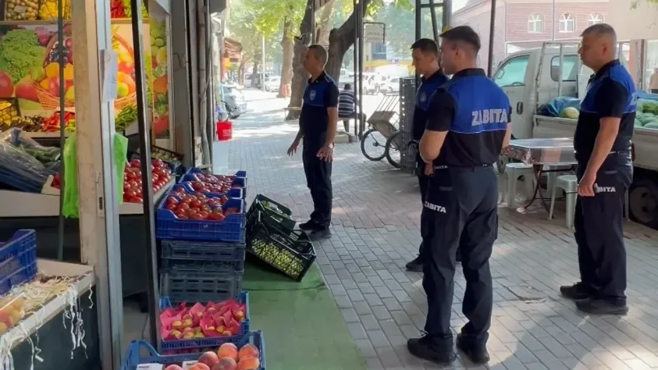 İnegöl'de Zabıta Kaldırım ve Temizlik Denetimi Yaptı