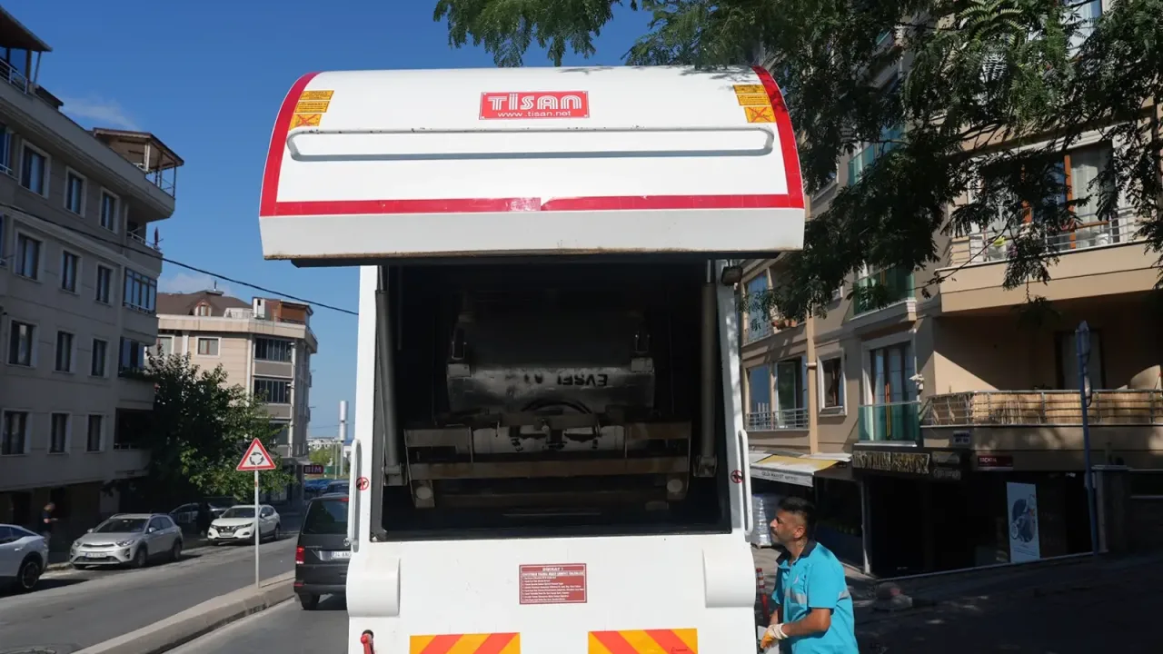İstanbul Maltepe'de toplu temizlik çalışması