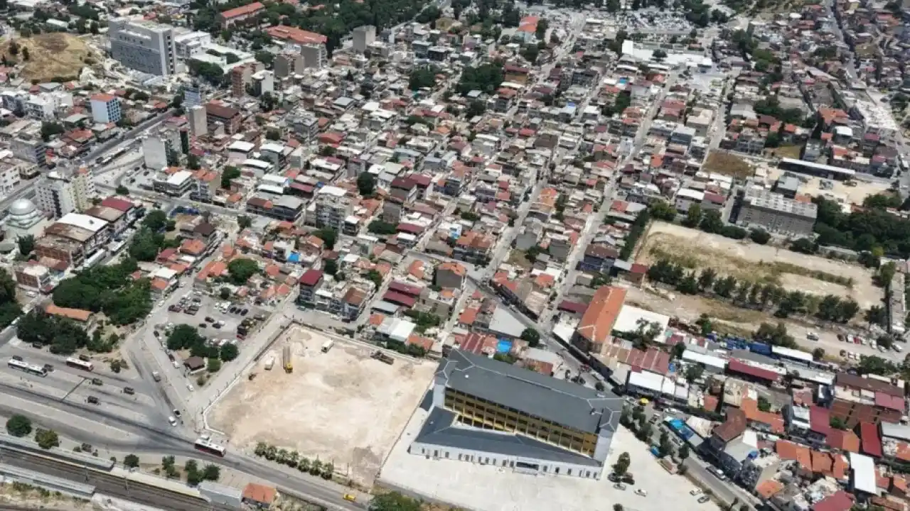 İzmir Büyükşehir Zübeyde Hanım Stadı Açıklaması
