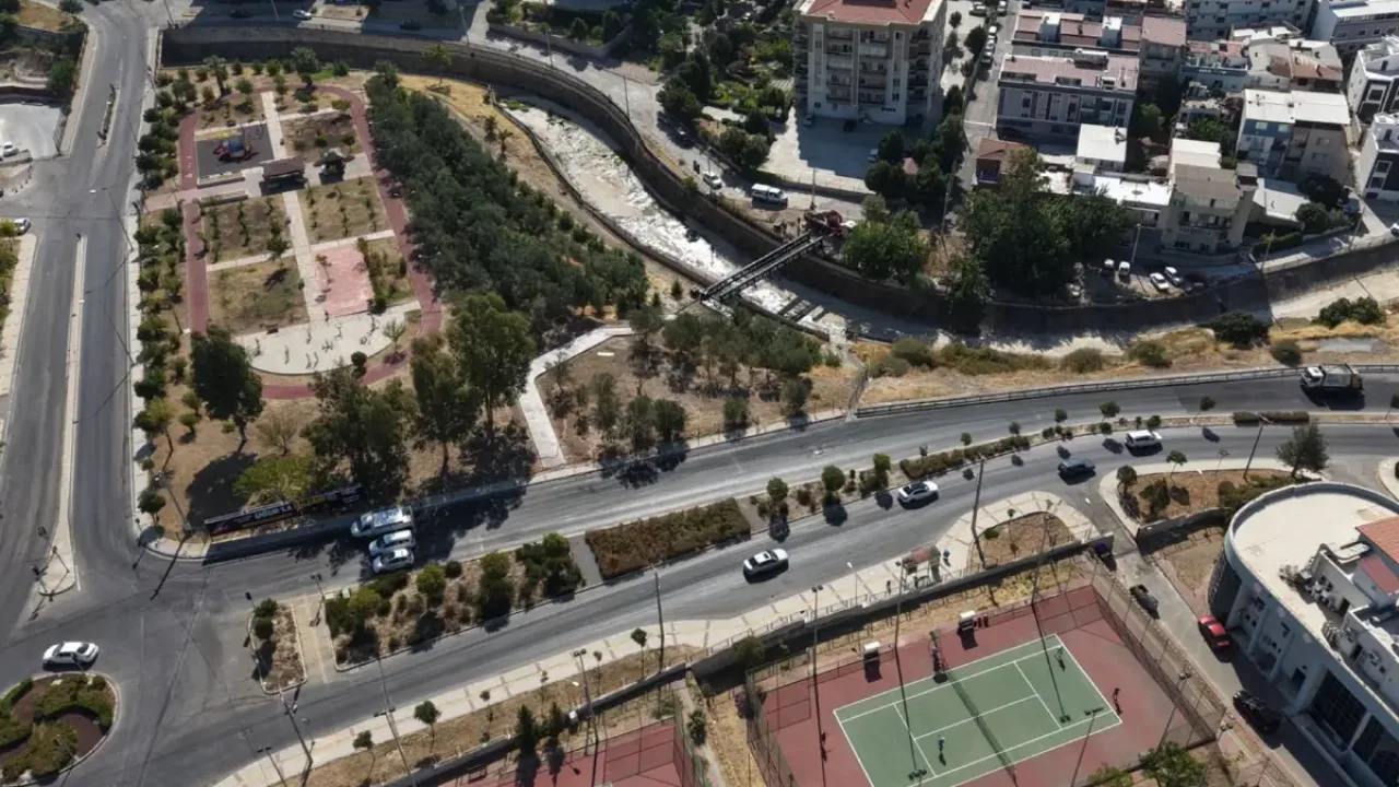 Karşıyaka'da yaya geçişi 10 dakikadan 1 dakikaya düşecek