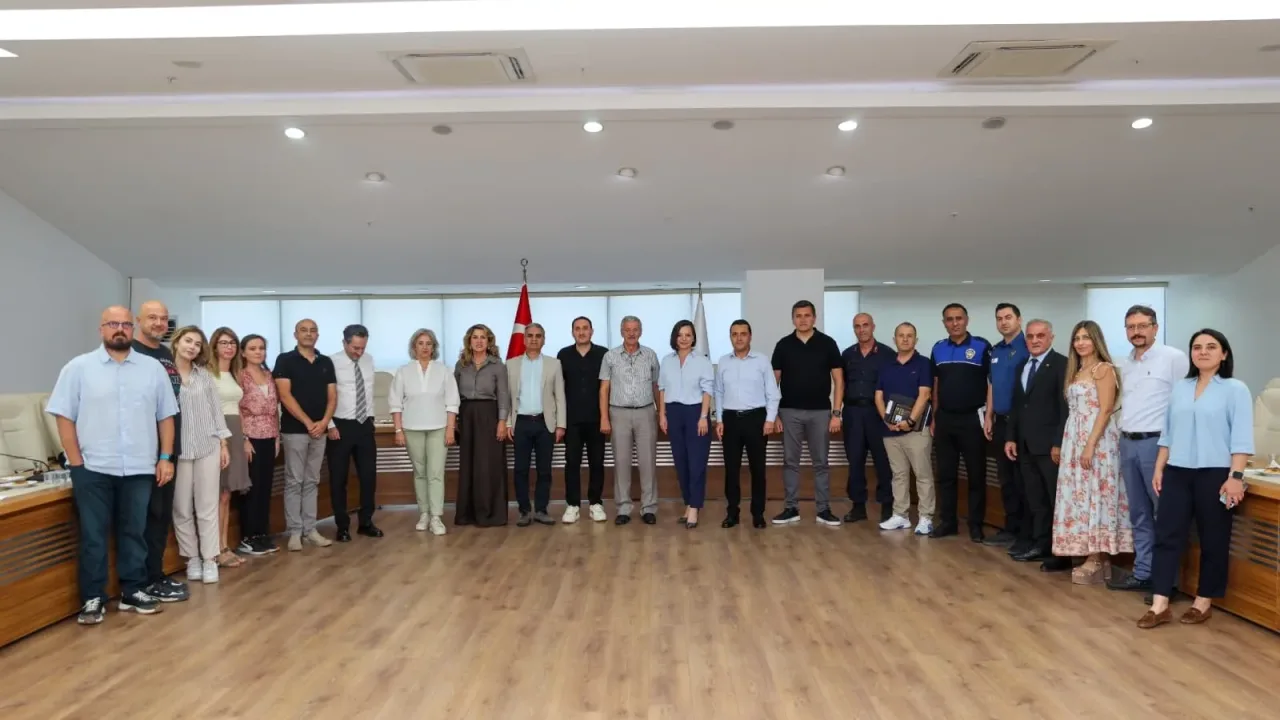 Karabağlar'da sahipsiz atıkların belediyeye yükü 80 milyon TL