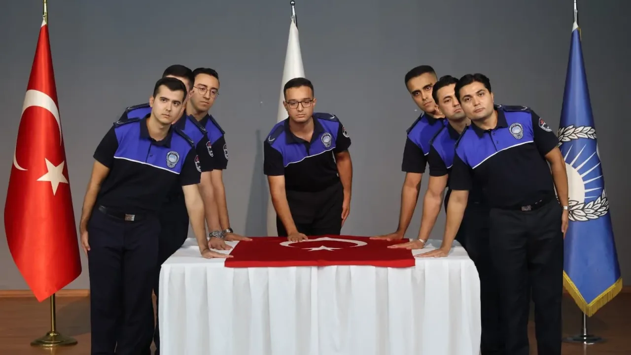 Karabağlar Zabıtası'nda aday memurlar yemin etti