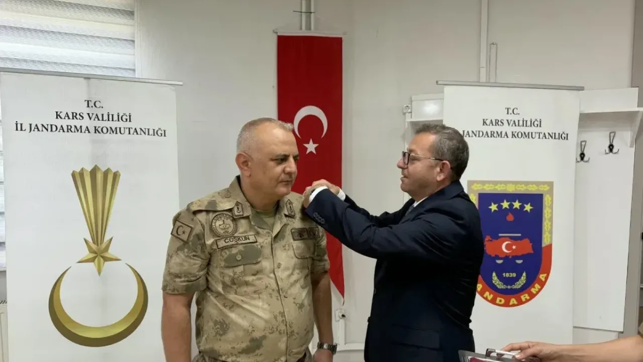 Kars'ta Halil Coşkun'a Tuğgeneral Apoleti Takıldı