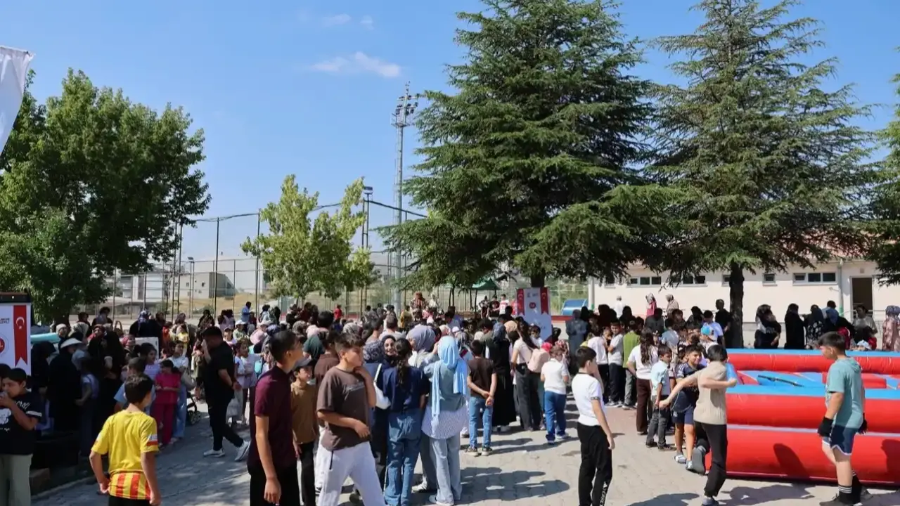 Kayseri Büyükşehir'in yaz Kur'an Kursu'na anlamlı final