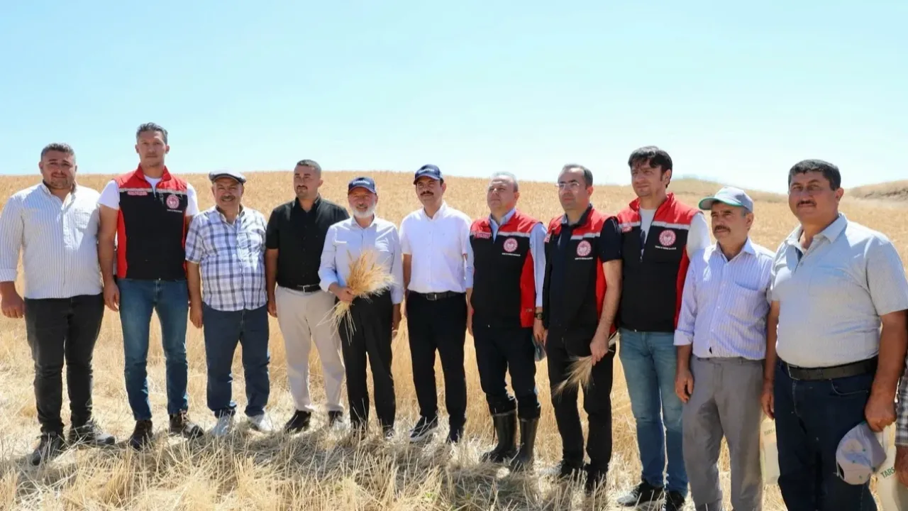 Kayseri Kocasinan'da tarım buluşması hasatla açıldı