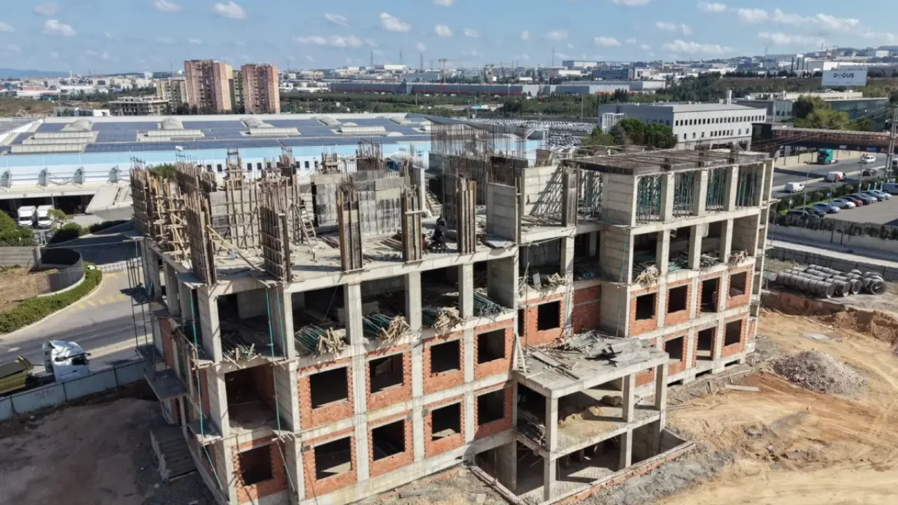 Kocaeli Çayırova’nın yeni meslek lisesinin kaba inşaatında sona