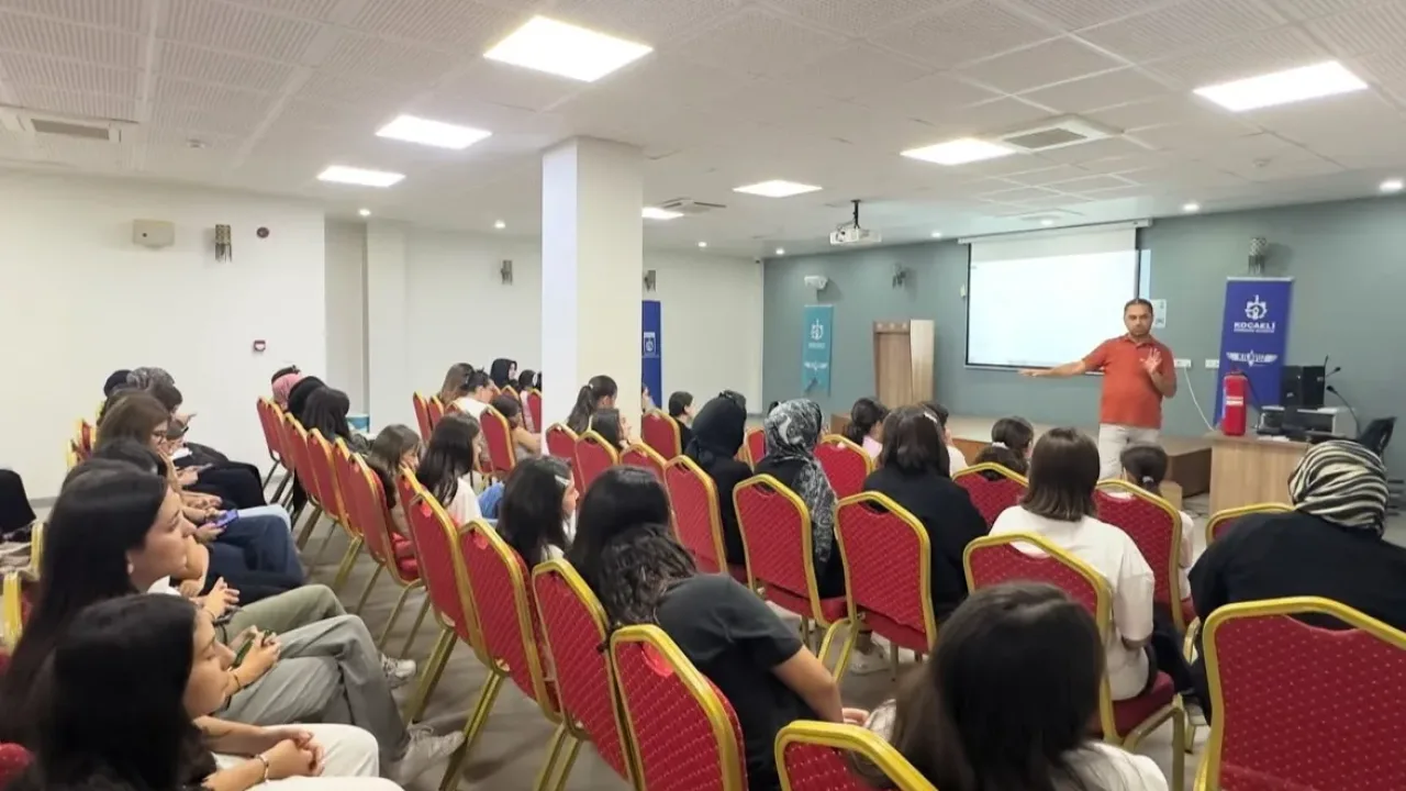 Kocaeli'de çocuklara yangın güvenliği eğitimi