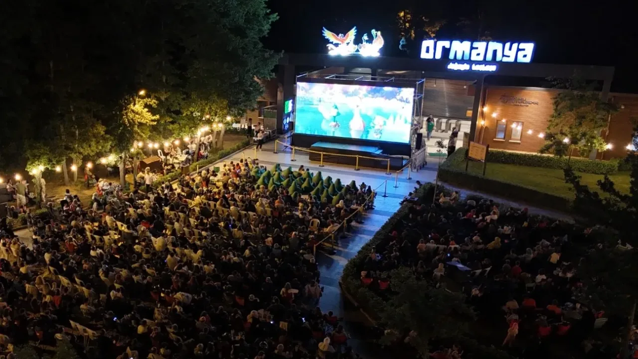 Kocaeli'de Gece Sineması