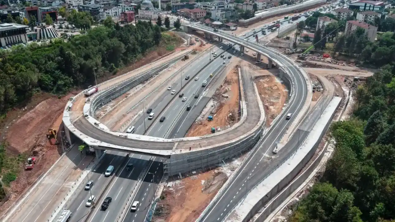 Kocaeli'de gece trafiğe 8 saatlik mola