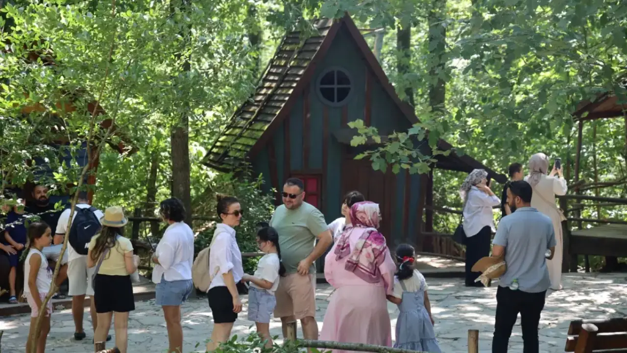 Kocaeli Ormanya'da yenilenen parkla ailelere doğal kaçamak