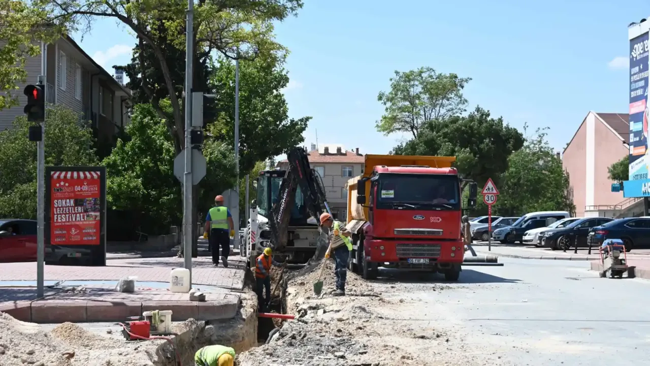 Konya Binkonutlar'da su hatları yenileniyor