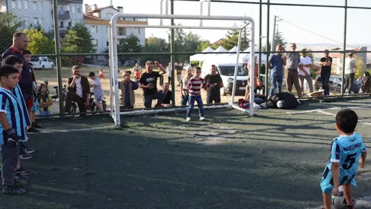Kütahya'da Mahalle Etkinlikleri Coşkuyla Kutlandı